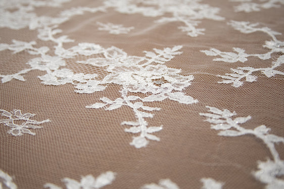 The Best French Leavers Allover Off-White/Silver Floral Lace